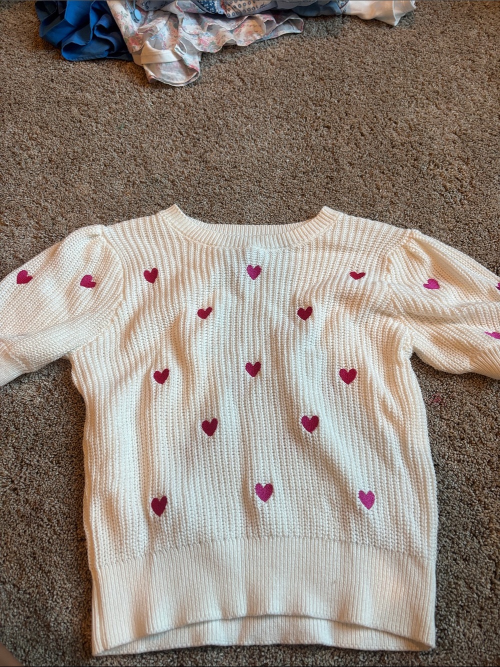 francesca’s heart short sleeved sweater